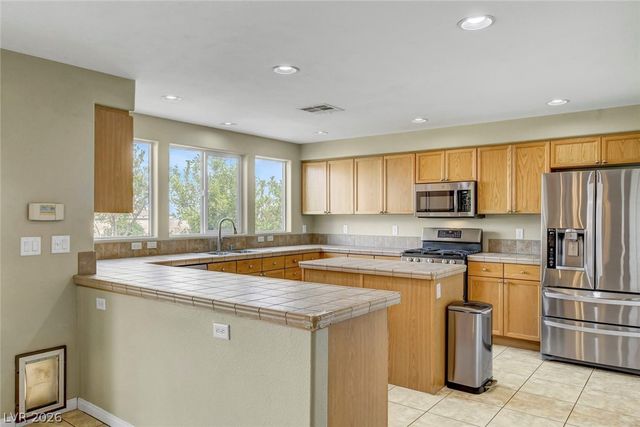 36 Distinguished Way, Henderson, NV 89002