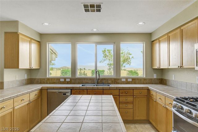 36 Distinguished Way, Henderson, NV 89002