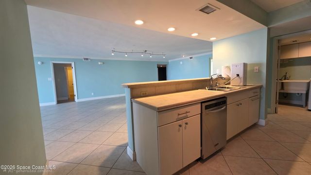 3223 S Atlantic Avenue 405, Cocoa Beach, FL 32931