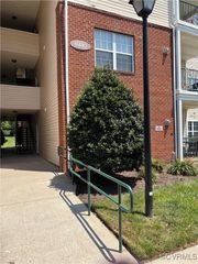 9410 Links Ln Unit#B, Glen Allen, VA 23059