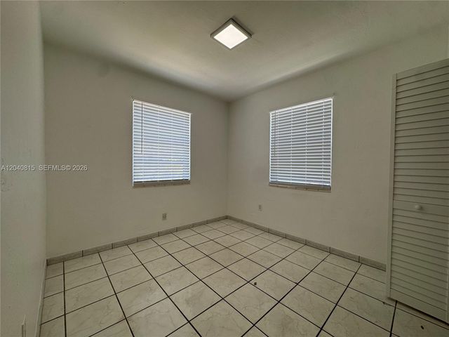 459 SE 3rd St, Hialeah, FL 33010