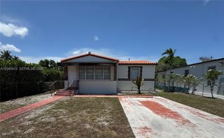 459 SE 3rd St, Hialeah, FL 33010
