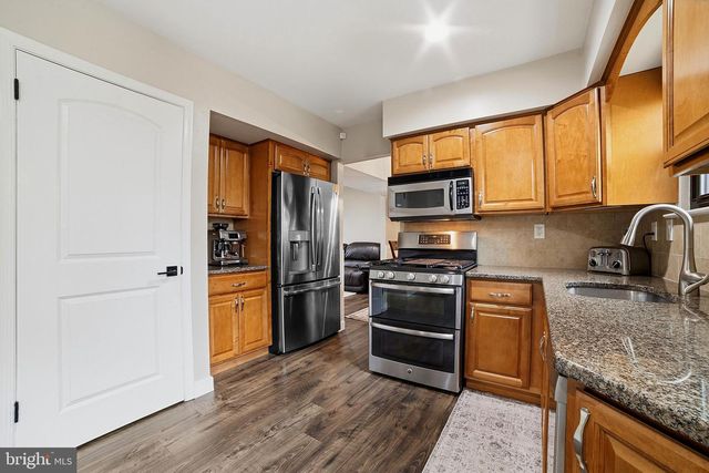 148 HAMPTON DR, Langhorne, PA 19047