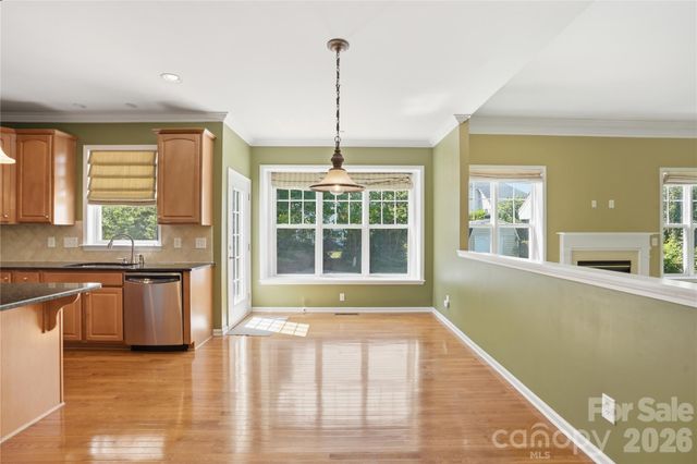 7816 Whisperingwood Drive, Harrisburg, NC 28075