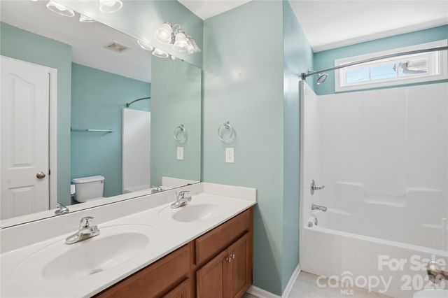 7816 Whisperingwood Drive, Harrisburg, NC 28075