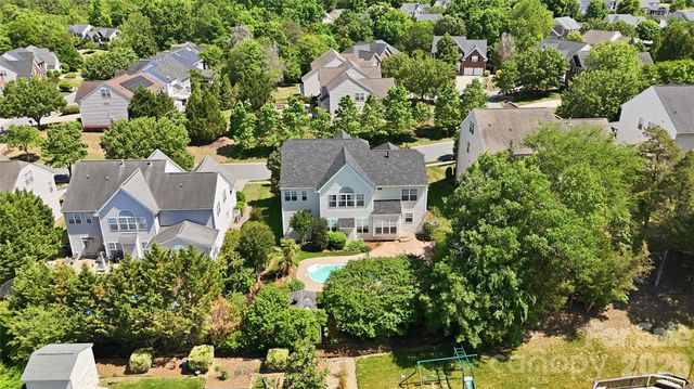 7816 Whisperingwood Drive, Harrisburg, NC 28075