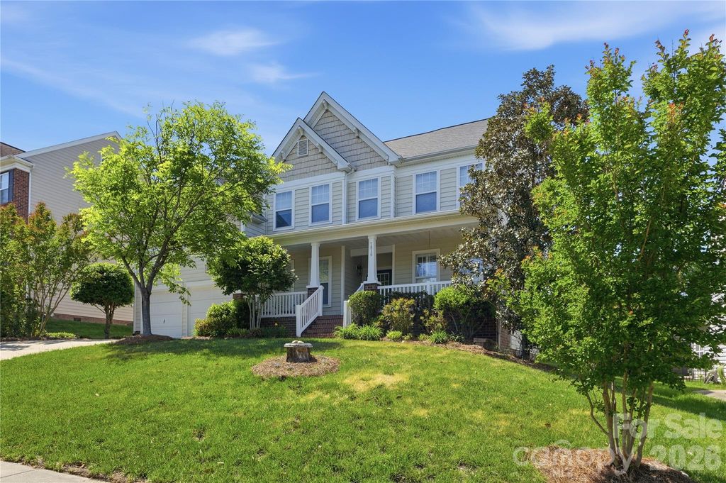7816 Whisperingwood Drive, Harrisburg, NC 28075