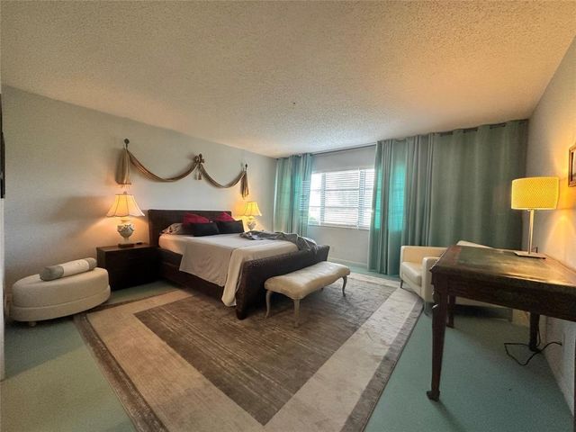 14492 Canalview Drive B, Delray Beach, FL 33484