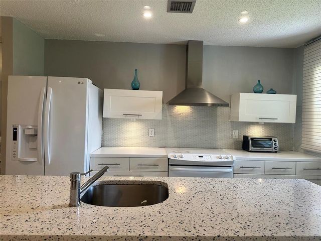14492 Canalview Drive B, Delray Beach, FL 33484