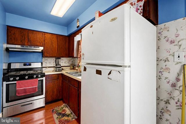 109 W HILLTOP RD, Baltimore, MD 21225