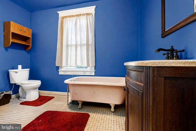 109 W HILLTOP RD, Baltimore, MD 21225
