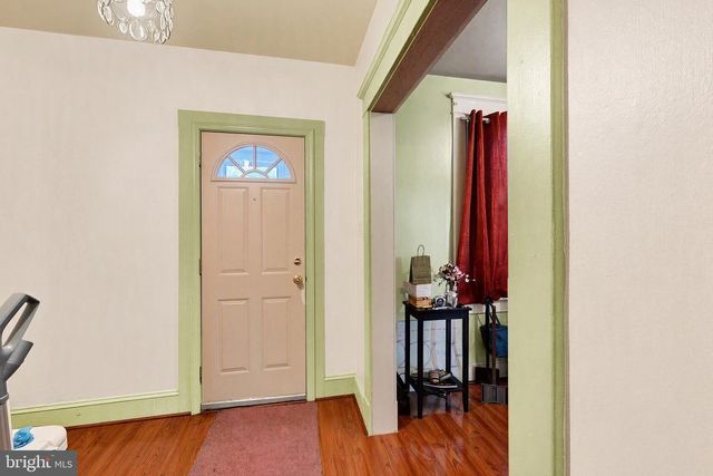 109 W HILLTOP RD, Baltimore, MD 21225