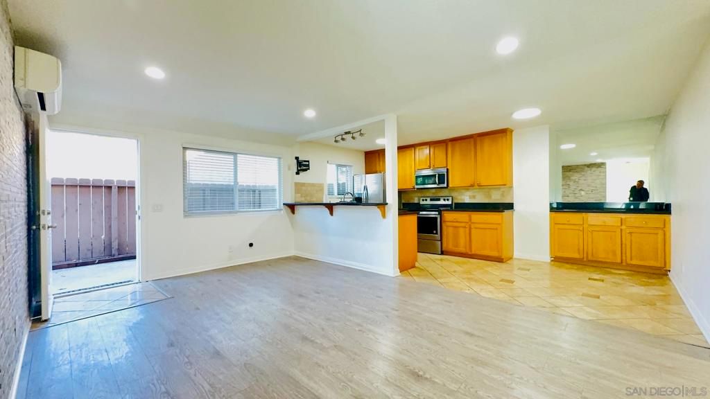 Image 2 of property listing at 9860 Dale Avenue C12, Spring Valley, CA 91977