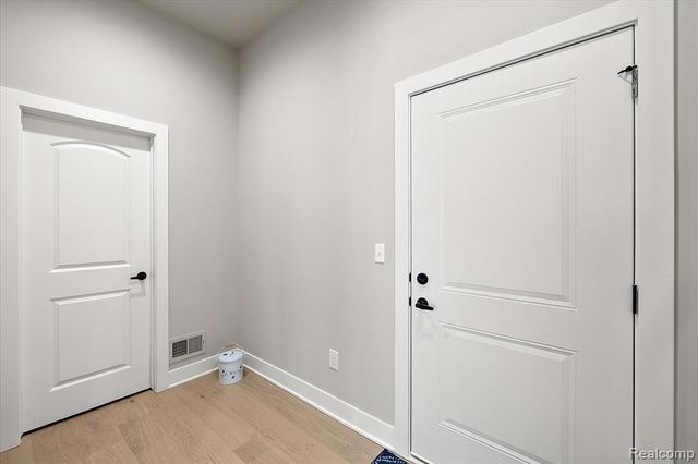 17827 Biscayne Drive, Macomb, MI 48042