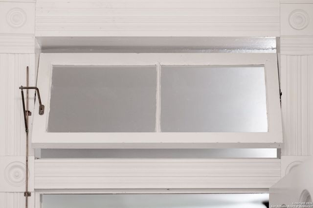 619 Comal, New Braunfels, TX 78130