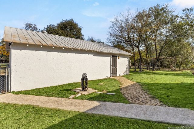 619 Comal, New Braunfels, TX 78130