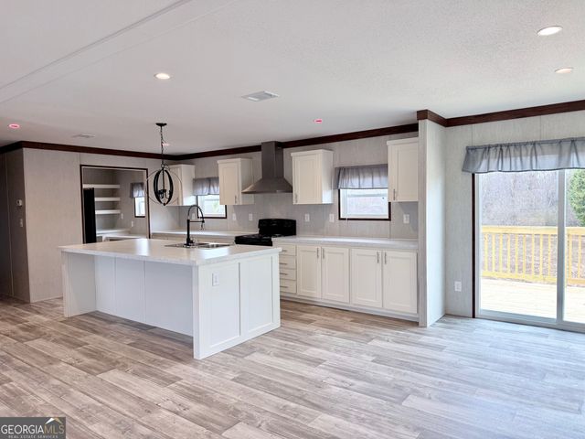 683 Evergreen Church Road, Cobbtown, GA 30420