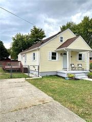 26 Wilson Avenue, Fairborn, OH 45324