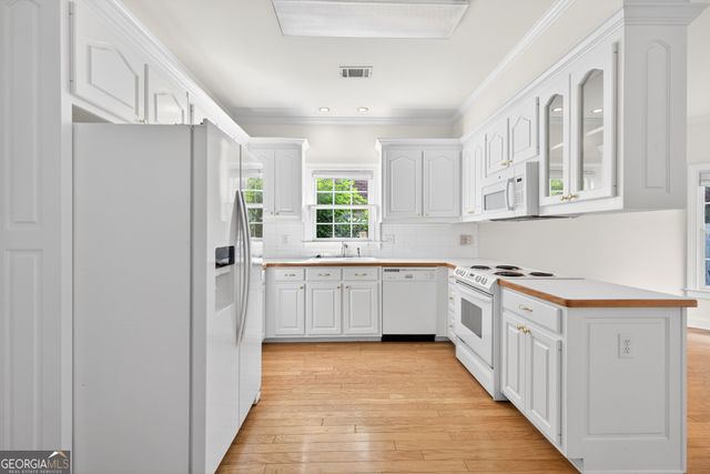 2168 Stockton Walk Way, Snellville, GA 30078