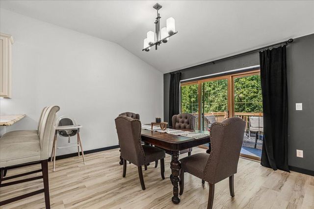 4020 W Lakeview DRIVE, Franklin, WI 53132