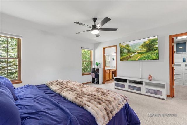 4020 W Lakeview DRIVE, Franklin, WI 53132