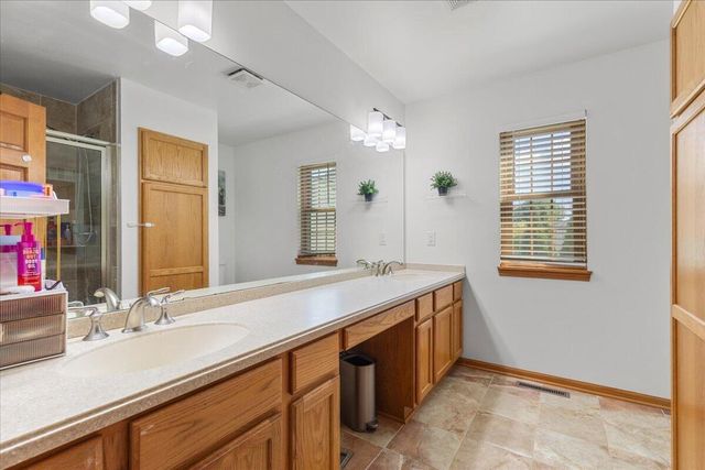 4020 W Lakeview DRIVE, Franklin, WI 53132