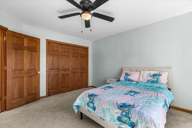 4020 W Lakeview DRIVE, Franklin, WI 53132