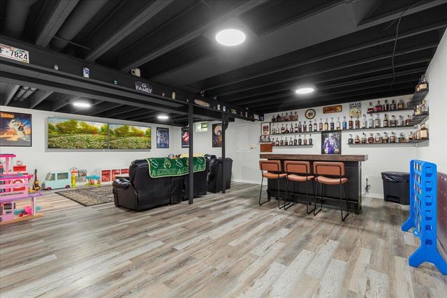 4020 W Lakeview DRIVE, Franklin, WI 53132