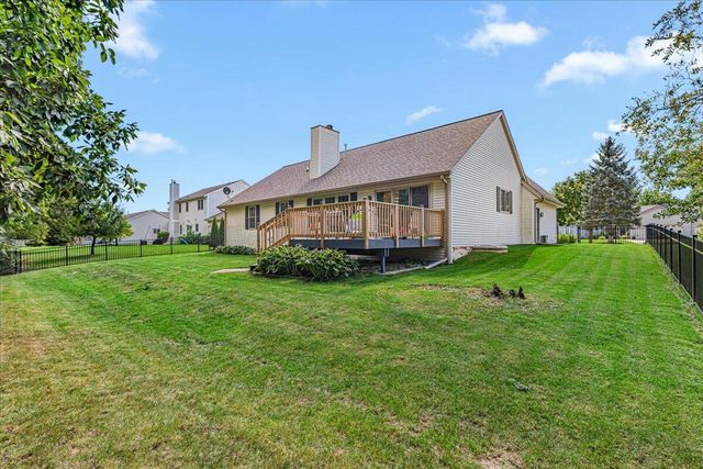 4020 W Lakeview DRIVE, Franklin, WI 53132