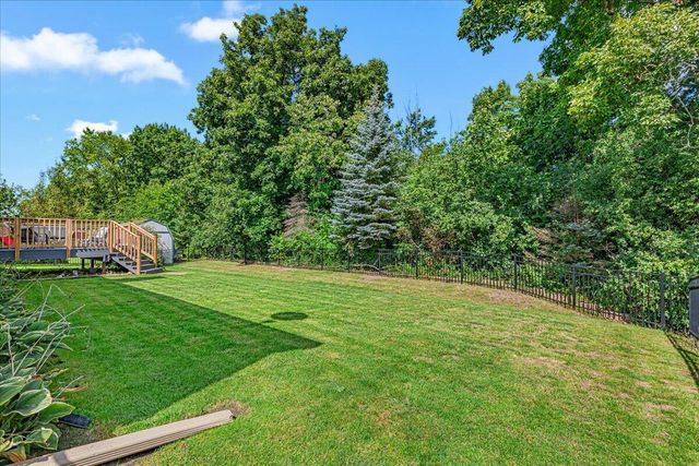 4020 W Lakeview DRIVE, Franklin, WI 53132