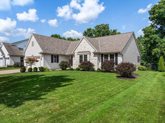 4020 W Lakeview DRIVE, Franklin, WI 53132