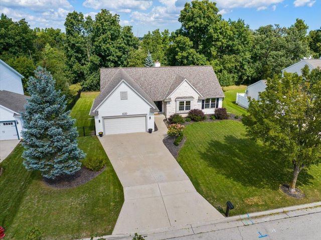 4020 W Lakeview DRIVE, Franklin, WI 53132