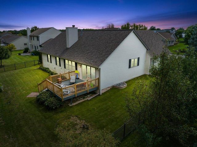4020 W Lakeview DRIVE, Franklin, WI 53132