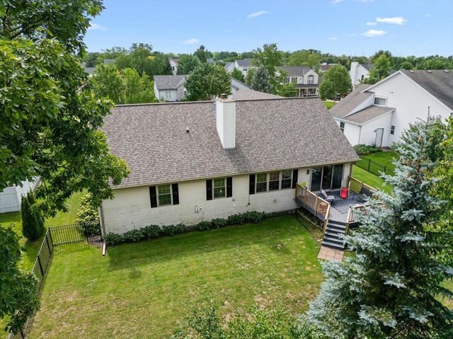 4020 W Lakeview DRIVE, Franklin, WI 53132