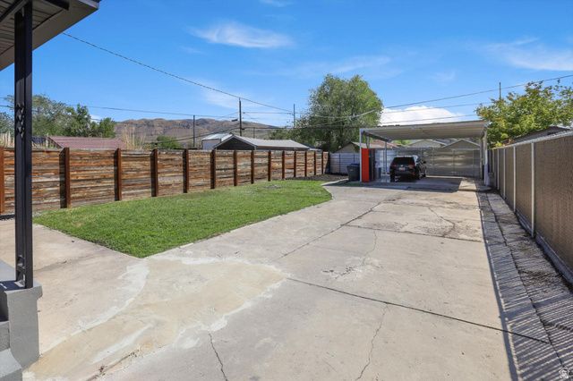 330 N CHICAGO ST, Salt Lake City, UT 84116
