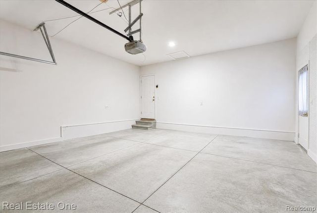 3393 Charlwood Drive, Rochester Hills, MI 48306