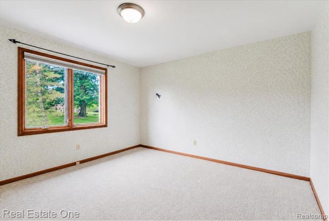 3393 Charlwood Drive, Rochester Hills, MI 48306
