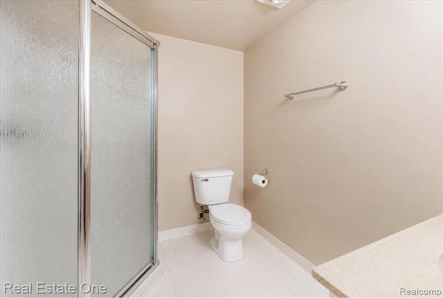 3393 Charlwood Drive, Rochester Hills, MI 48306