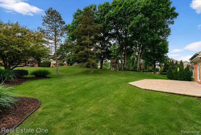 3393 Charlwood Drive, Rochester Hills, MI 48306