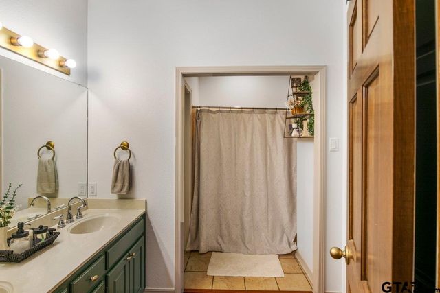 213 County Road 1407, Jacksonville, TX 75766