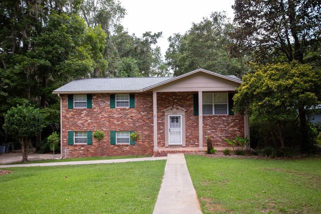 2992 Corrib Drive, Tallahassee, FL 32309