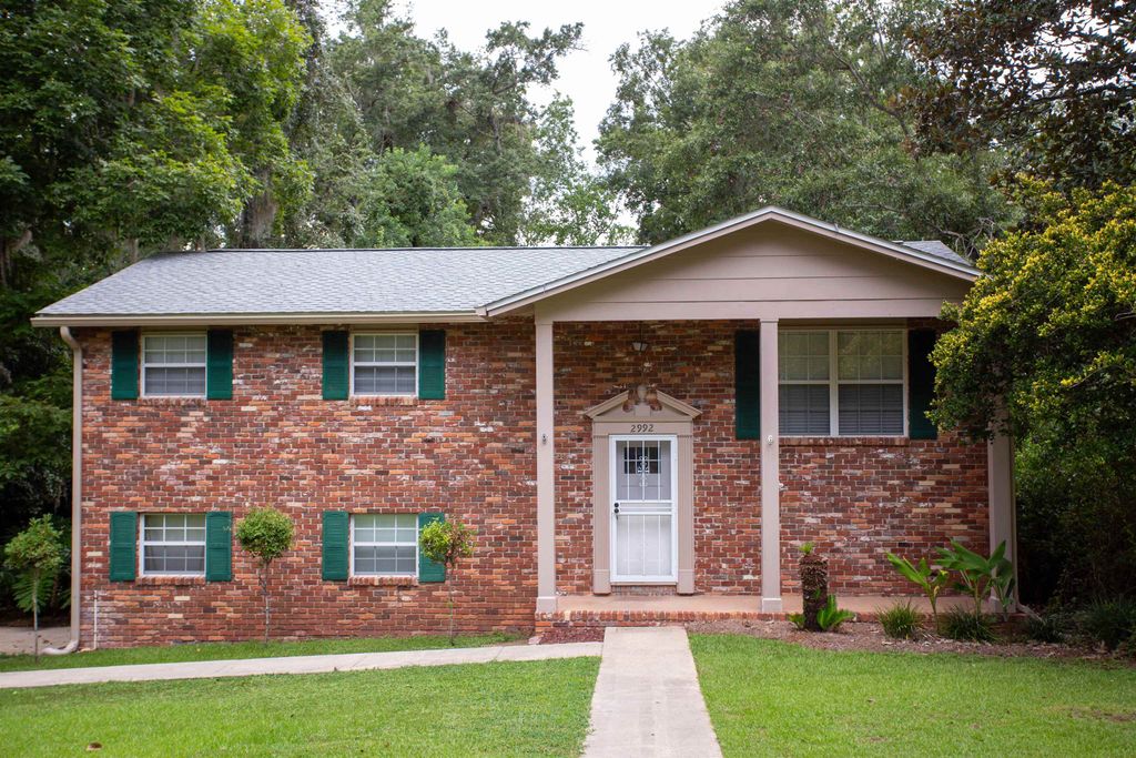 2992 Corrib Drive, Tallahassee, FL 32309