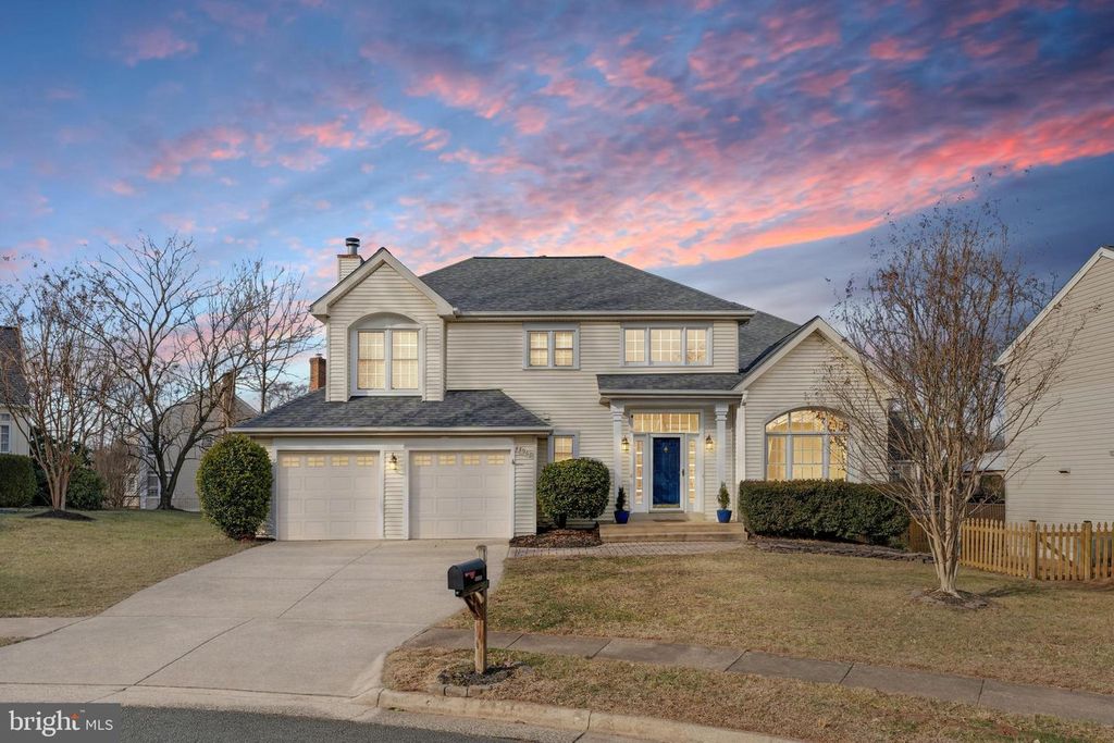 43960 BIDWELL CT, Ashburn, VA 20147