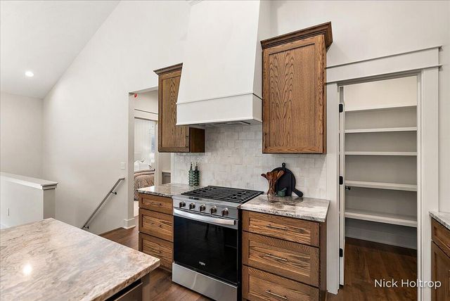 9738 56th Avenue, Allendale, MI 49401