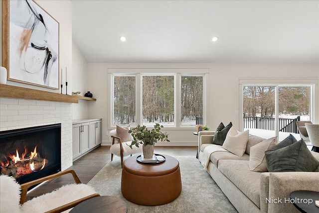 9738 56th Avenue, Allendale, MI 49401