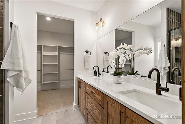 9738 56th Avenue, Allendale, MI 49401