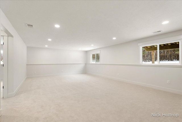 9738 56th Avenue, Allendale, MI 49401