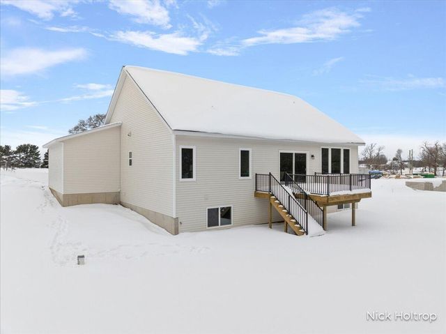 9738 56th Avenue, Allendale, MI 49401