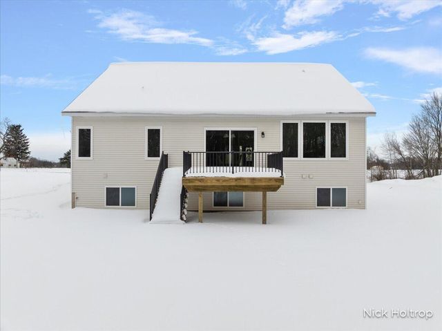 9738 56th Avenue, Allendale, MI 49401