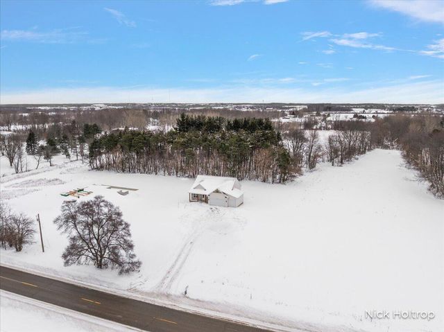 9738 56th Avenue, Allendale, MI 49401